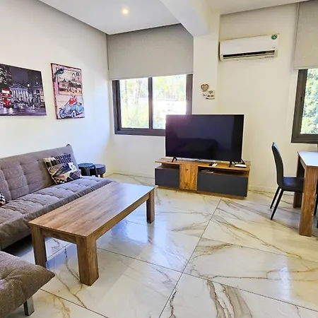 Mimi's Sunny Apartment *