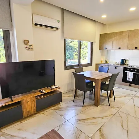 Mimi's Sunny Apartman